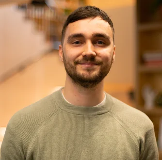 Headshot of Ollie Simpson