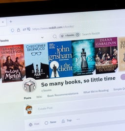 r/books subreddit page shown on a desktop screen